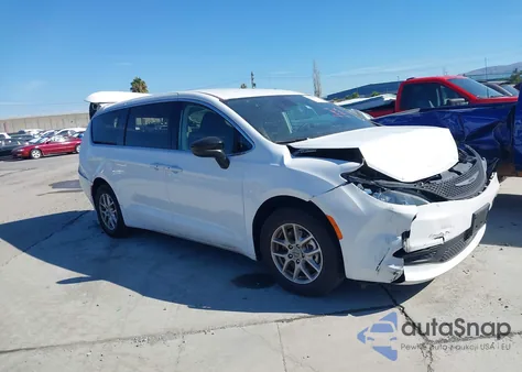 2024 Chrysler Voyager Lx из США, поврежденный, VIN 2C4RC1CG1RR194019